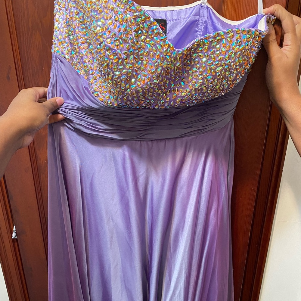 Long purple sweetheart gown